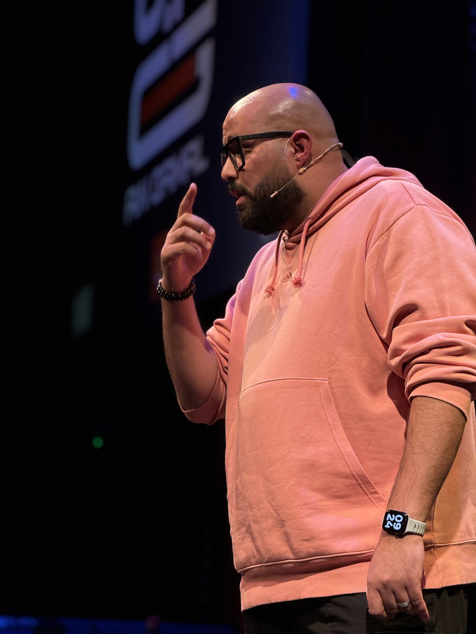 6B2B1C42-701A-4C1B-9469-28FDD335B351